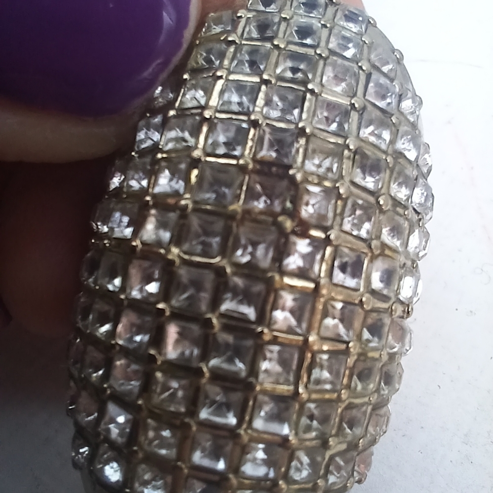 Gold Rhinestone Ring Set. - Picture 6 of 6